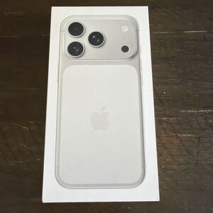 iPhone 17 Max Pro Silver BOX ONLY
